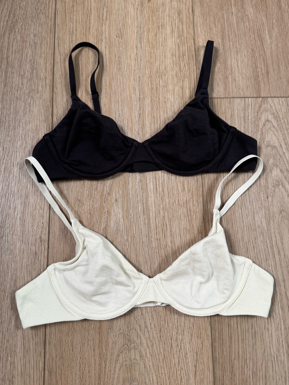SKIMS Cotton Jersey T-shirt Bra bundle of 2 size 34B